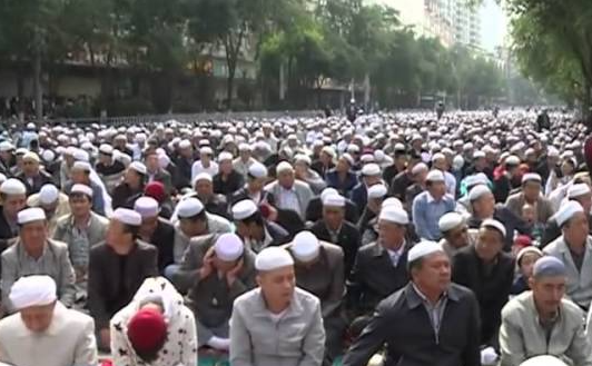 Pakistanis in China celebrate Eid-ul-Fitr with religious fervor