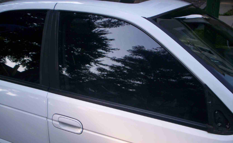 Crackdown launched against vehicles with tinted glasses