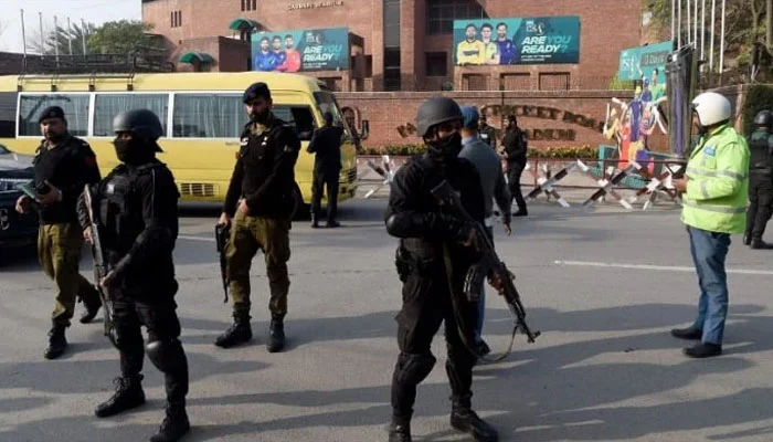 Lahore police conducted 1,213 search & combing operations this year