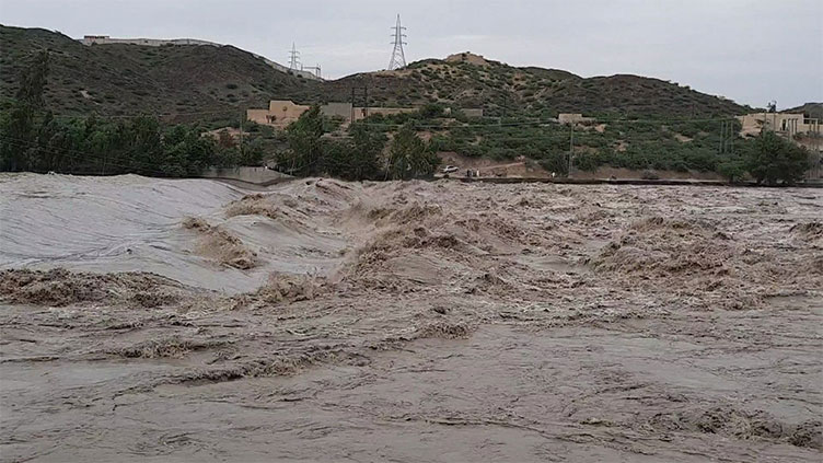 Irrigation deptt reports high level flood in river Swat, Panjkora
