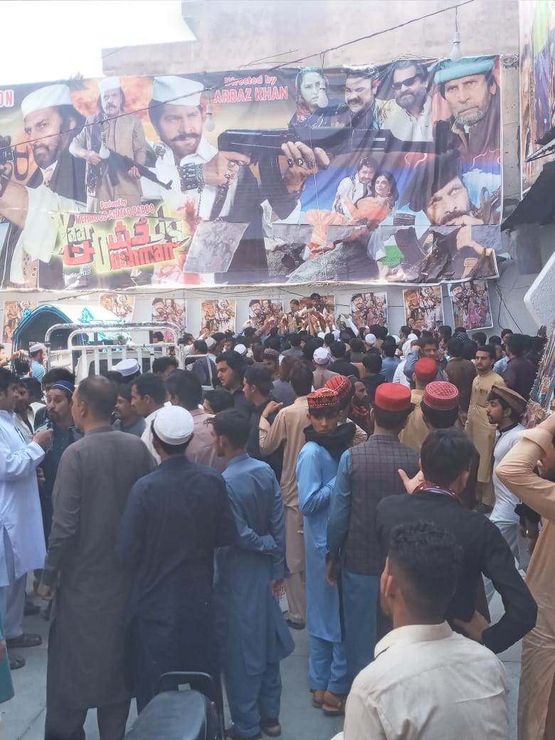 Peshawar cinemas continue to attract large crowds of moviegoers