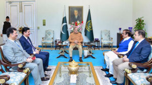 Governor Khyber Pakhtunkhwa Faisal Karim Kundi calls on Prime Minister Muhammad Shehbaz Sharif.
