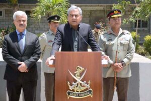 Interior Minister Syed Mohsin Naqvi visiting the martyr’s monument (Yadgar-e-Shuhada) at the Pakistan Coast Guards Headquarters.