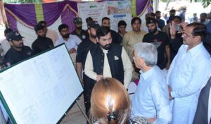 Federal Minister for Industries, Production and Food Security Rana Tanveer Hussain visited Korean Center Pasco Godam
