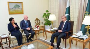 A delegation of the Global Polio Eradication Initiative led by Dr Christopher Elias, Chair of Polio Oversight Board and president of the Bill & Melinda Gates Foundation’s Global Development Division called on Prime Minister Muhammad Shehbaz Sharif.