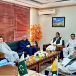 A delegation led by president Pakistan Muslim League N Azad Jammu Kashmir chapter Shah Ghulam Qadir called on Federal Minister for Kashmir Affairs and Gilgit Baltistan Engr Amir Muqam