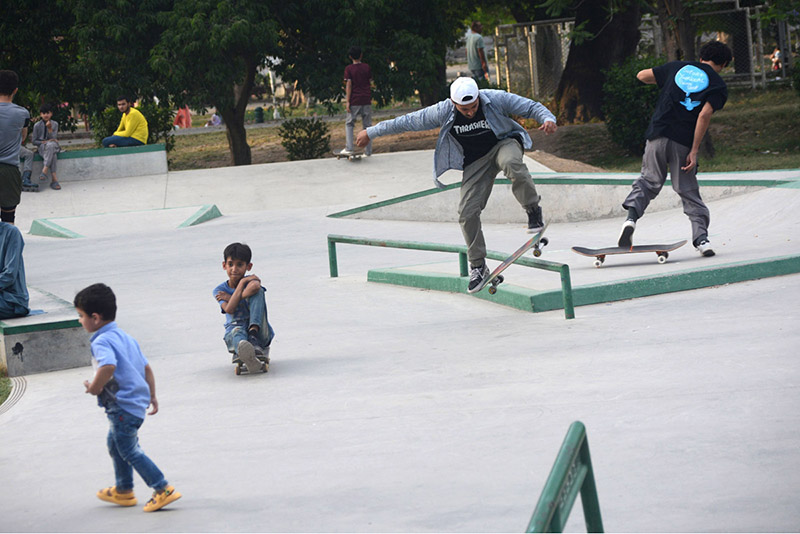 A family enjoy their day at Bagh Jinnah