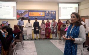 Dr. Naima Qureshi in a group photograph with students of International teacher training projects in collaboration with University of Birmingham UK and University of Education