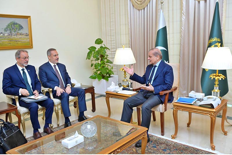 Foreign Minister of Turkiye Hakan Fidan calls on Prime Minister Muhammad Shehbaz Sharif.