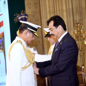 Acting President Syed Yousuf Raza Gillani conferring the award of Nishan-e-Imtiaz (Military) upon the Chief of the Royal Malaysian Navy, Admiral Tan Sri Abdul Rahman bin Ayob, during a special investiture ceremony, at Aiwan-e-Sadr.