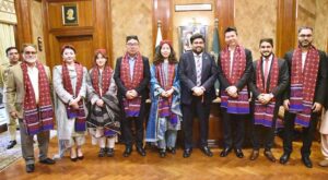 President Longi Solar, James Jin calls on Sindh Governor Kamran Khan Tessori at Governor House.