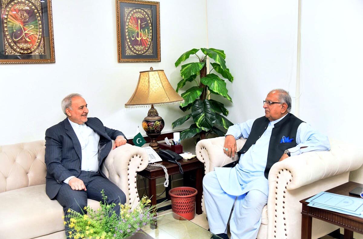 Pakistan attaches high importance to its ties with Iran: Pirzada