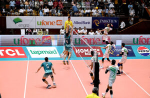 Federal Minister for Planning, Development, and Special Initiatives and Inter Provincial Coordination, Ahsan Iqbal Chaudhary along with the dignitaries and the winner Pakistan team stand in respect of national anthem as Pakistan wins the 2nd Engro Central Asian Volleyball Championship 2024 in the final match against Turkmenistan at Pakistan Sports Complex.