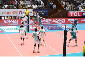 Federal Minister for Planning, Development, and Special Initiatives and Inter Provincial Coordination, Ahsan Iqbal Chaudhary along with the dignitaries and the winner Pakistan team stand in respect of national anthem as Pakistan wins the 2nd Engro Central Asian Volleyball Championship 2024 in the final match against Turkmenistan at Pakistan Sports Complex.