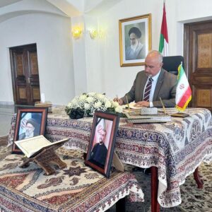 Ambassador Faisal Niaz Tirmizi visited the Embassy of the Islamic Republic of Iran in Abu Dhabi and extended heartfelt condolences on the tragic loss of precious lives of President Ebrahim Raisi, Foreign Minister Amirabdollahian and other passengers and crew members of the crashed helicopter.