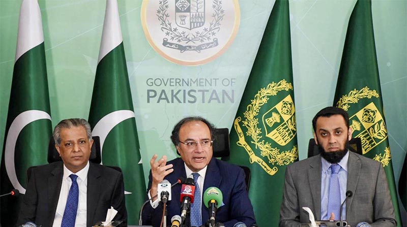 Federal Minister for Finance and Revenue Senator Muhammad Aurangzeb held a press conference, accompanied by Federal Minister for Law and Justice Senator Azam Nazir Tarar and Federal Minister for Information and Broadcasting Mr. Attaullah Tarar.