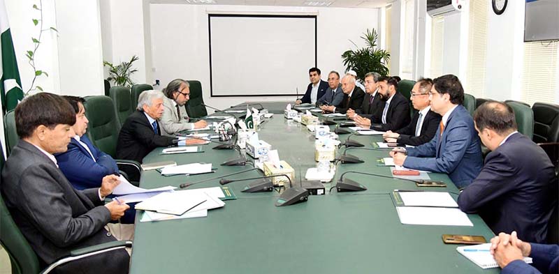 The delegation of Pakistan Automotive Manufacturers Association called on the Federal Minister for Industries and Production, Rana Tanveer Hussain and discussed matters related to the auto industry