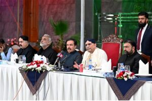 President Asif Ali Zardari addressing the banquet hosted by the Chief Minister of Balochistan, Mir Sarfaraz Ahmed Bugti.