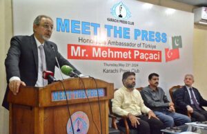 Ambassador of Turkiye, Mehmet Paçacı addressing Meet the Press programme of Karachi Press Club.