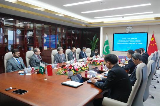 Ambassador Hashmi visits China's CATIC Hqs, meets Chairman Liu Yu