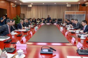 DPM Dar meets Chinese finance minister; highlights Pakistan’s reform agenda