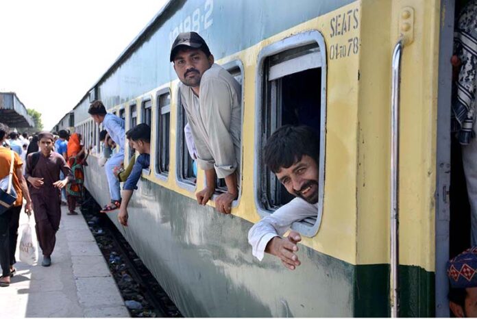 People departing back to the city at Railway Station after spending Eid-ul-Azha holidays at their hometowns