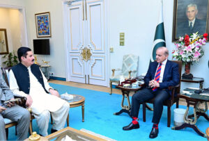 Governor of Khyber Pakhtunkhwa, Faisal Karim Kundi calls on Prime Minister Muhammad Shehbaz Sharif