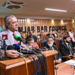 Law Minister, Azam Nazeer Tarar addressing the Cheque distribution ceremony at Punjab Bar Council