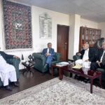A delegation of Lawyers from Khyber Pakhtunkhwah Bar Council calls upon Minister for Law and Justice Azam Nazeer Tarar