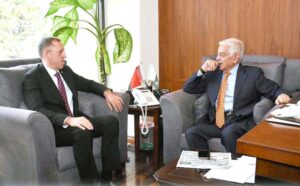 Ambassador of Belarus, Andrei Metelitsa calls on Minister for Defence & Defence Production, Khawaja Muhammad Asif.