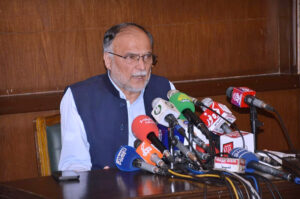 Minister for Planning Development & Special Initiatives of Pakistan, Ahsan Iqbal addressing at Model Town