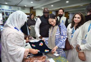 Head of UNHCR Sub-office Peshawar Mr. Kofi Ohenenana Dwomo addressing during the ceremony on the World refugee Day.
