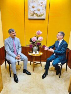 H.E. Riaz Sheikh, Consul General of Pakistan in Hong Kong (SAR) called on TSANG Chin Kwong, Harry, the Director of Protocol (HKSAR).
