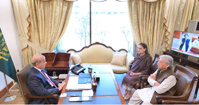 Federal Minister for Industries and Production Rana Tanvir Hussain calls on Prime Minister Muhammad Shehbaz Sharif; Member of National Assembly Dr. Shazra Mansab is also present