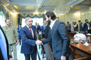 A delegation of young entrepreneurs calls on Prime Minister Muhammad Shehbaz Sharif.