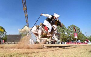 Former Deputy Mayor, Syed Zeeshan Ali Naqvi presenting souvenir to U.S Deputy Chief of Mission Andrew J Schofer during 12th Tent Pegging Championship 2024 at Fatima Jinnah Park, F-9.