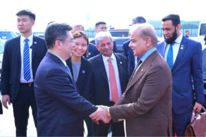 Deputy Governor of Shaanxi Province, Chen Chunjiang bid farewell to Prime Minister Muhammad Shehbaz Sharif on his departure from Xi'an for Islamabad.