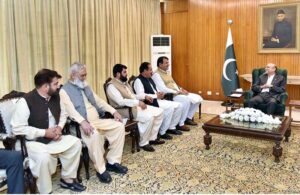A delegation of the members of the Gilgit-Baltistan Council calls on President Asif Ali Zardari, at Aiwan-e-Sadr.