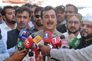Chairman Senate Syed Yusuf Raza Gillani offering Eidul Azha prayers at Musa Pak Darbar