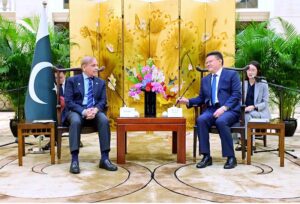 Prime Minister Muhammad Shehbaz Sharif meeting with Meng Fanli, Party Secretary of Shenzhen Municipal Committee, and Deputy Party Secretary of Guangdong Provincial Committee, Shenzhen.