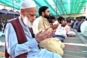 Faithful offering Eidul Azha prayers at Jamia Masjid Zia ul Aloom Satellite Town E-Block