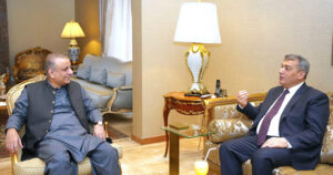 Ambassador of Azerbaijan Khazar Farhadov calls on the Federal Minister for Privatisation, Investment Board and Communications Abdul Aleem Khan.