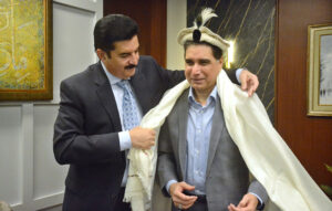 Governor Khyber-Pakhtunkhwa Faisal Karim Kundi being briefed by President National Bank of Pakistan (NBP) Rehmat Ali Hasnie on NBP affairs at NBP Headquarters.