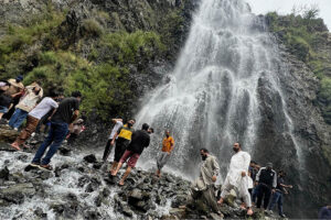 An attractive and eye-catching view of Manthoka Waterfall in Kharmang Valley. This waterfall is 180 feet high from the ground and located almost 80 kilometers away from downtown Skardu