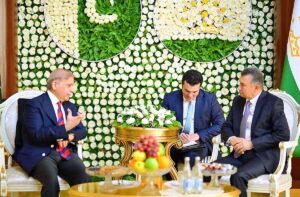 Prime Minister Muhammad Shehbaz Sharif meets Prime Minister of Tajikistan H.E. Qahir Rasulzada at the airport in Tajikistan.