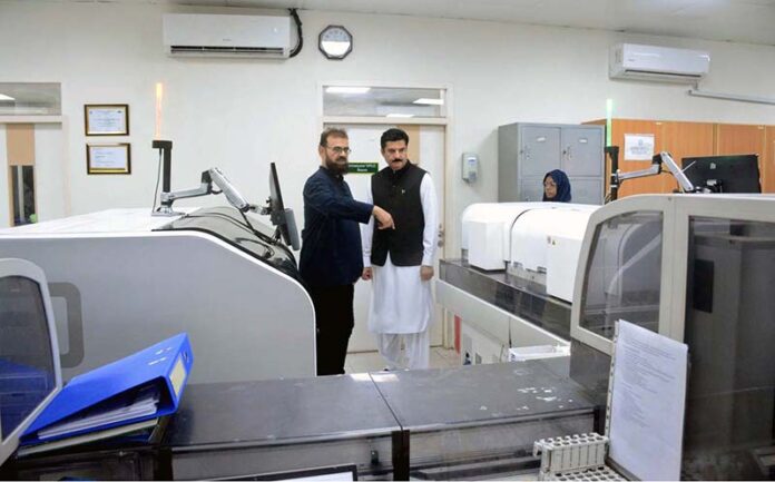 Governor Khyber-Pakhtunkhwa (KPK) Faisal Karim Kundi being briefed during his visit to Indus Hospital and Health Network