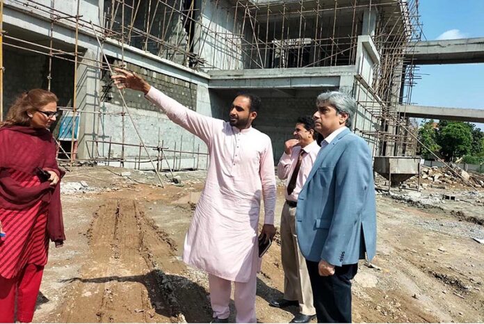 Federal Secretary Health Nadeem Mahbub visited the under construction emergency in PIMS