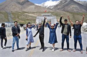 An ATM machine has been installed at Khunjerab Pass, the world's highest border crossing between Pakistan and China, offering tourists convenient access to cash while enjoying the breathtaking views.