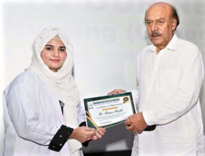 President PPP Sindh, MPA Nisar Ahmed Khuhro distributing certificates among medical students during Orientation Day ceremony of the Department of Nursing at Chandaka Institute of Nursing and Allied Health Sciences