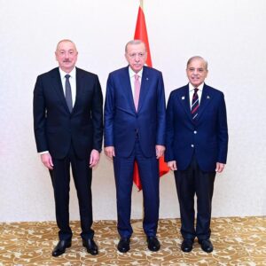 Prime Minister Muhammad Shehbaz Sharif in a group photo with the President of Turkiye H.E. Recep Tayyip Erdogan and President of Azerbaijan H.E. Ilham Aliyev on the occasion of an inaugural session of Pakistan-Turkiye-Azerbaijan Trilateral Summit on the sidelines of Shanghai Cooperation Organisation Summit.
